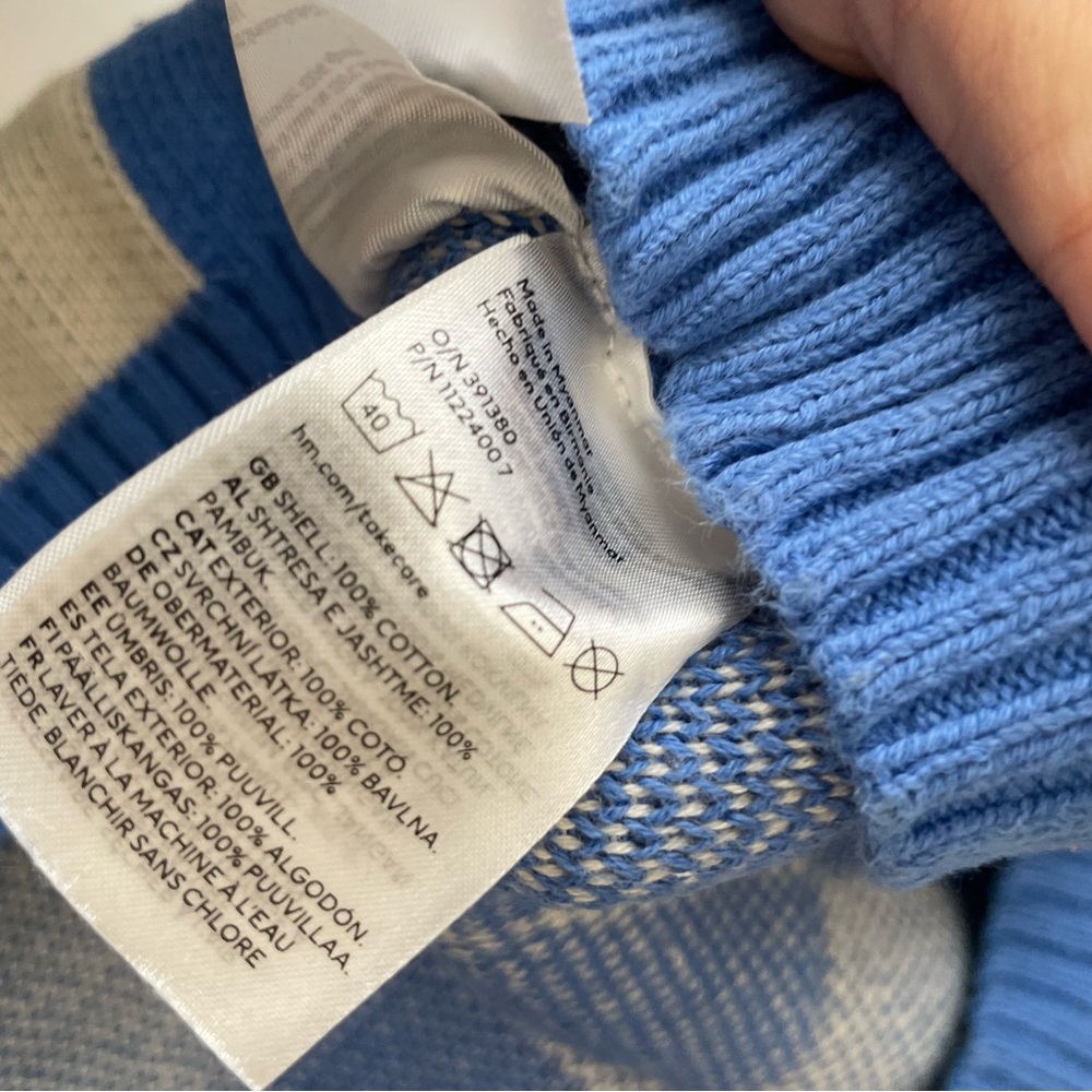 H&M Blue & Cream Checkered Dinosaur Knit Sweater - Picture 4 of 4